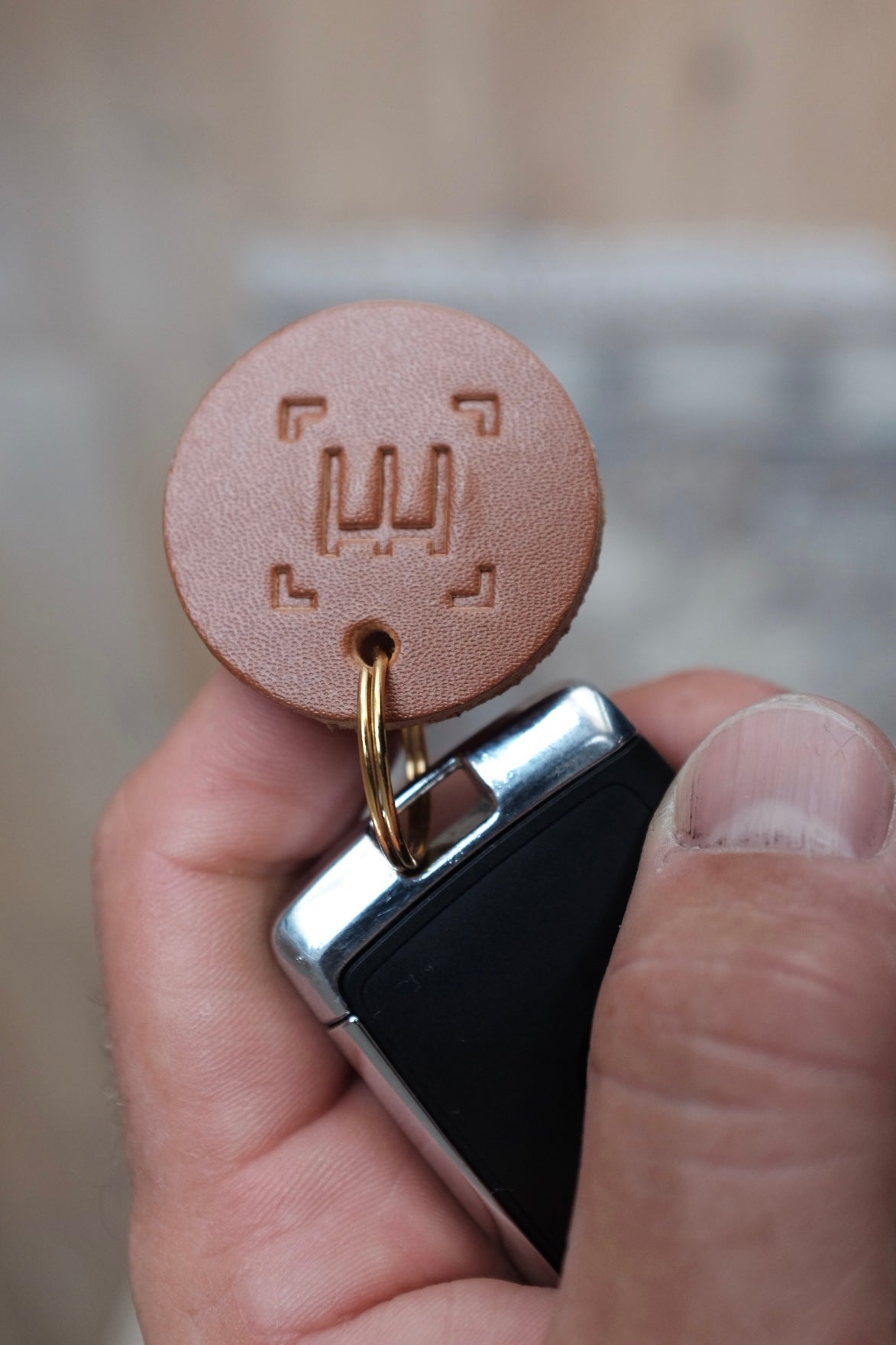 Manual Focus Leather Key Chain
