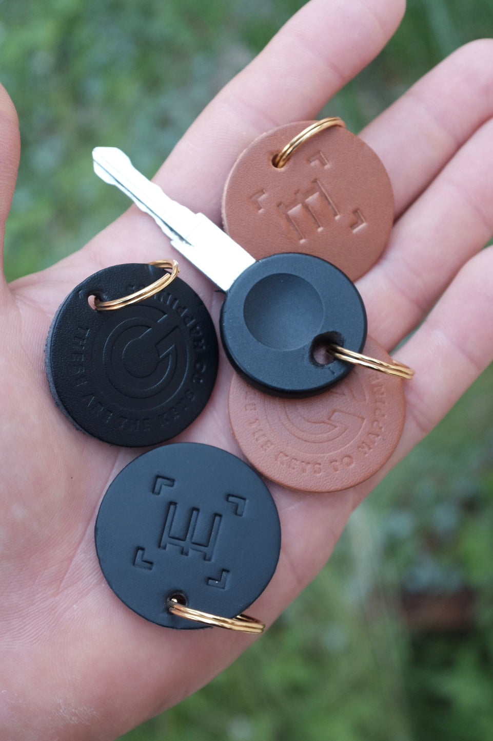 Manual Focus Leather Key Chain